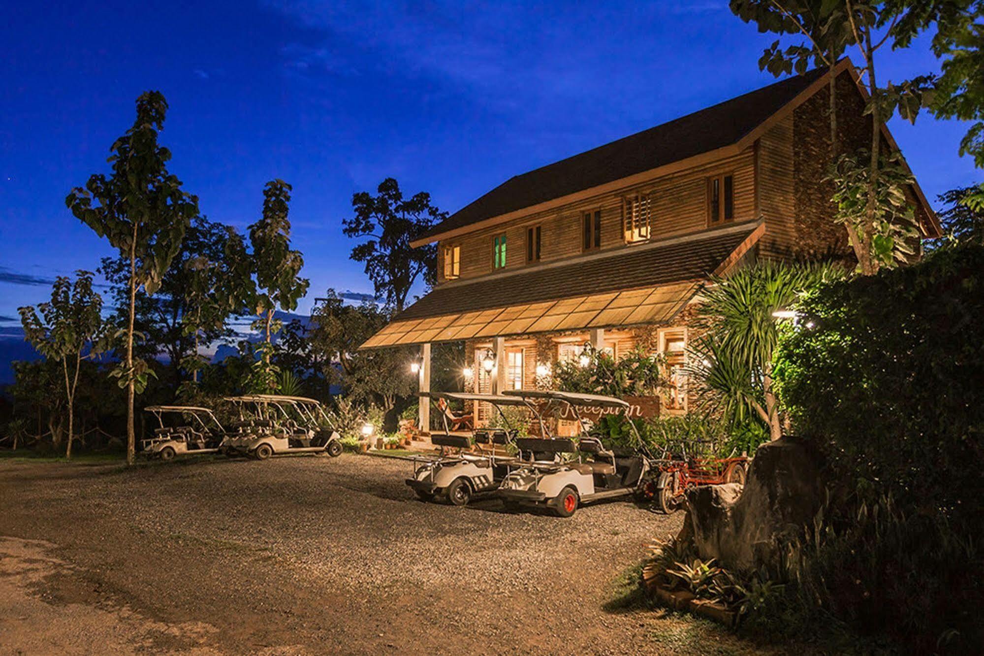 Phukumhom Khao Yai Otel Wangkata Dış mekan fotoğraf