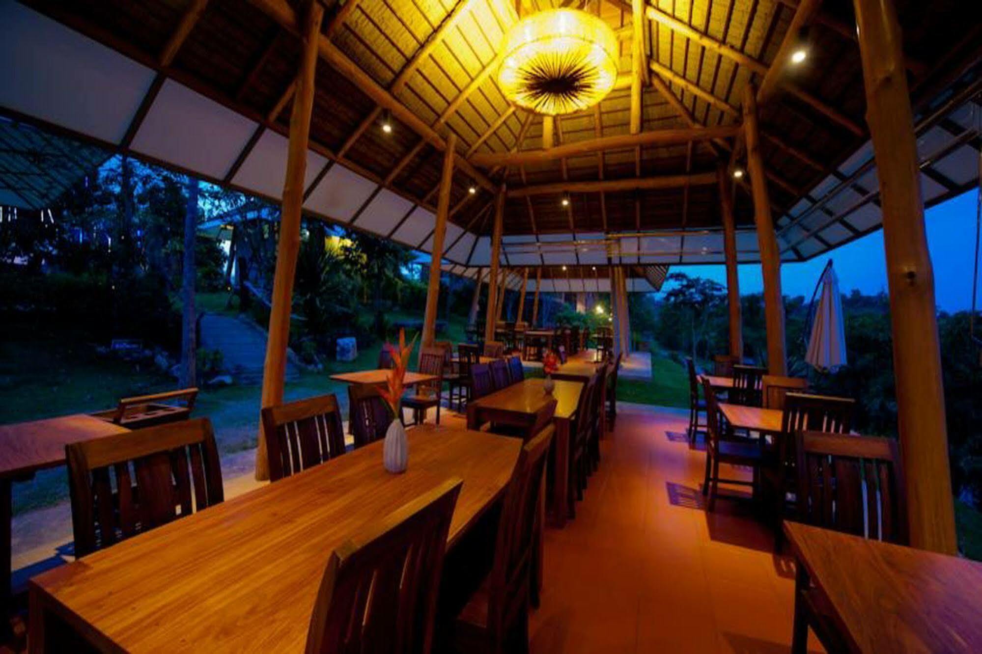 Phukumhom Khao Yai Otel Wangkata Dış mekan fotoğraf